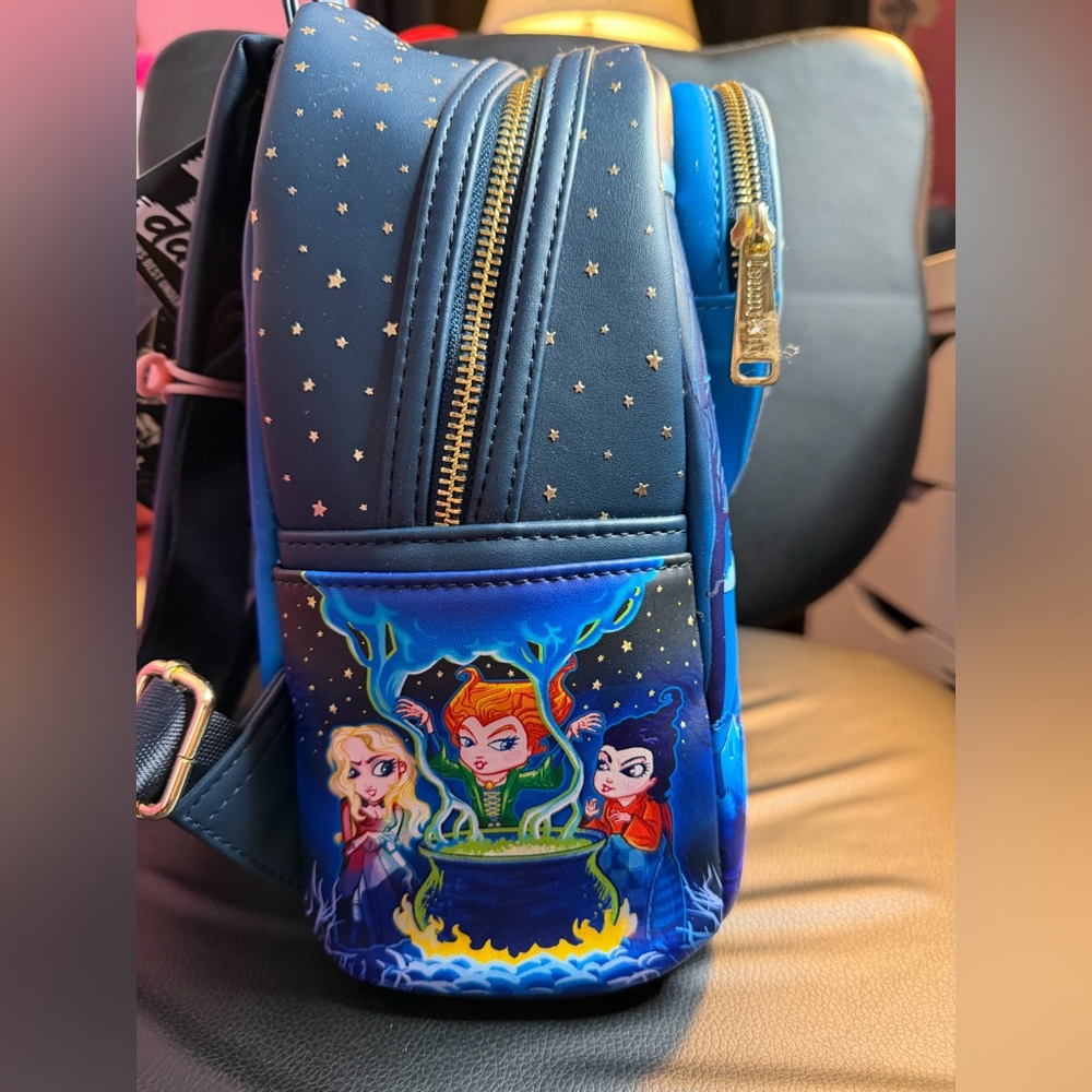 Loungefly Hocus Pocus Mini Backpack NWT - image 6